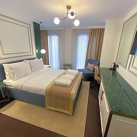 Pera Rasso Hotel 3*