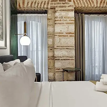 Pera Rasso Hotel