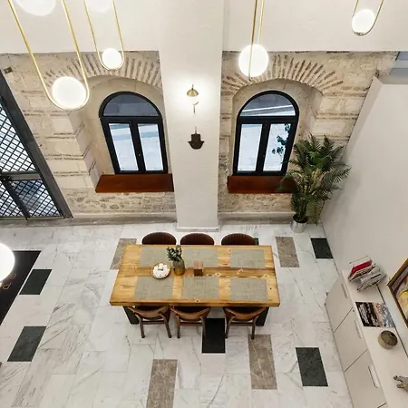 Pera Rasso Hotel 3*